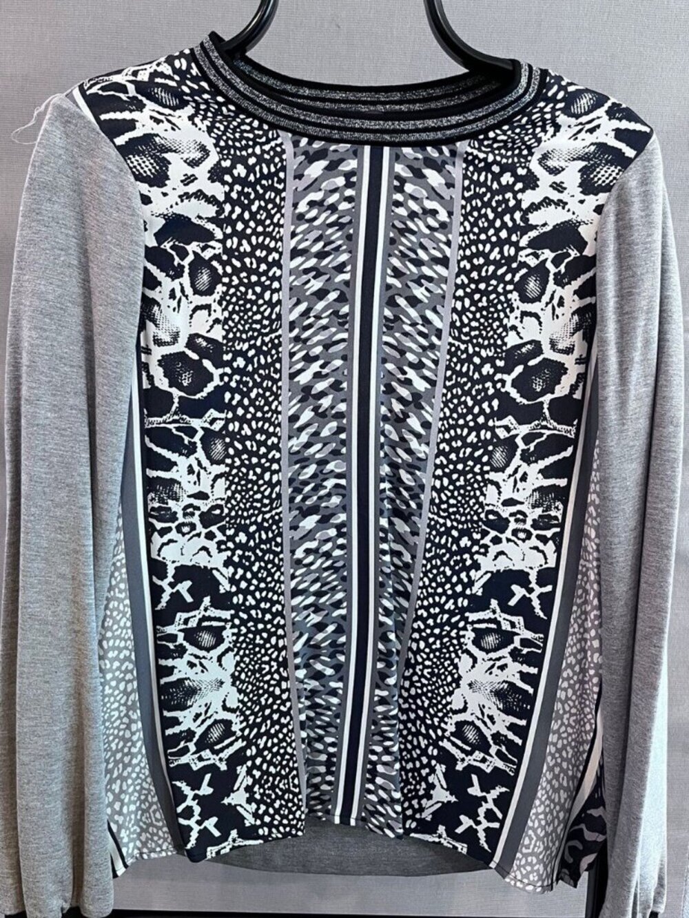 HALE BOB Woman's LONG SLEEVE CREW NECK TOP BLACK